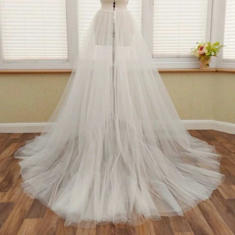 Sexy square-neck sequin beaded bridal mini dress with train and gloves - Picture 9 of 11